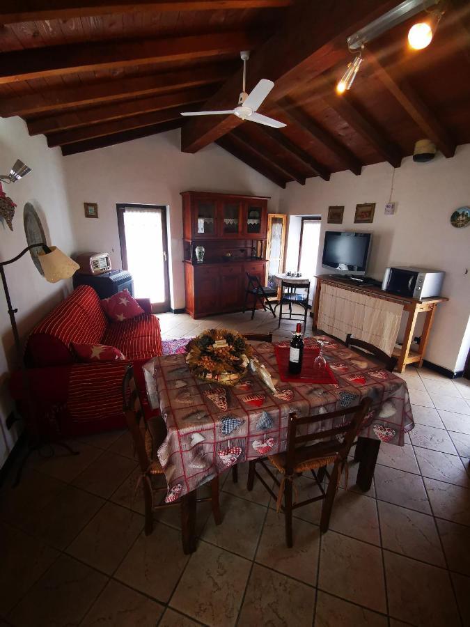 ドルチェード Casa Davideヴィラ エクステリア 写真